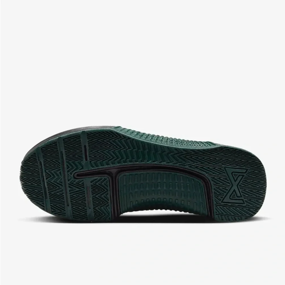 Nike Men's Black and Green Metcon 9 shoes